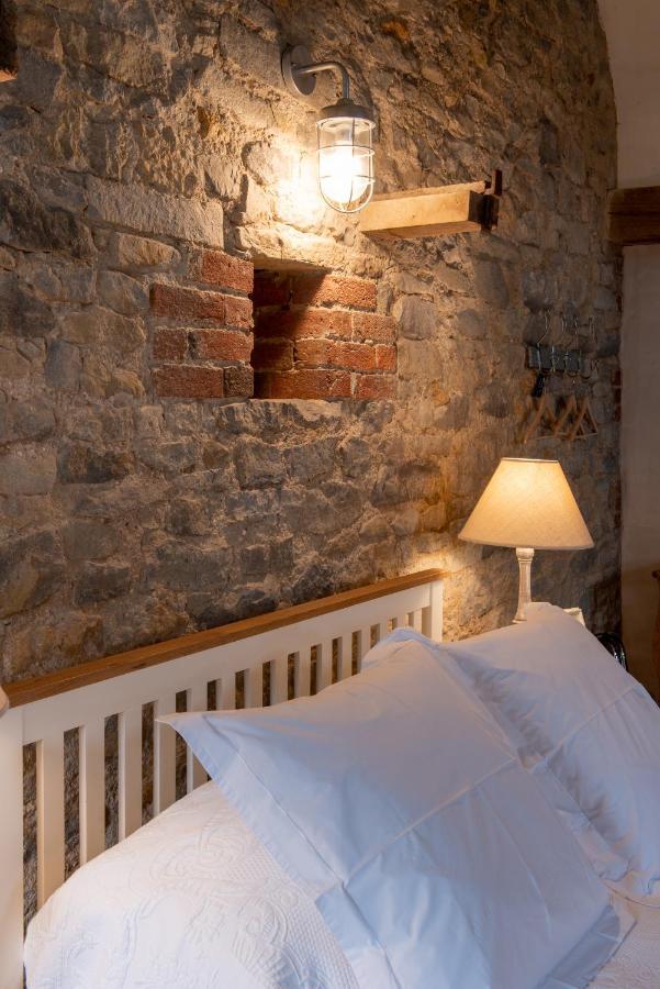 Bed and Breakfast The Barn At Amberwell Ditcheat Exterior foto